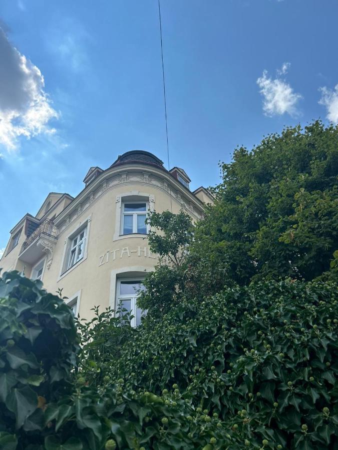 Apartment 5 Min Schoenbrunn Gloriette, Direct To City Center, Free Parking Viyana Dış mekan fotoğraf